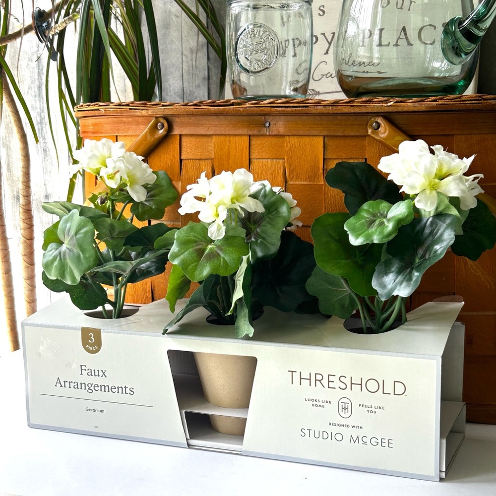 🌴Threshold Lovely Faux White Geranium Floral Arrangements | Set of Three